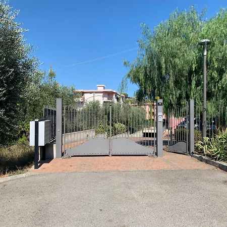 Casa Del Grillo Costarainera