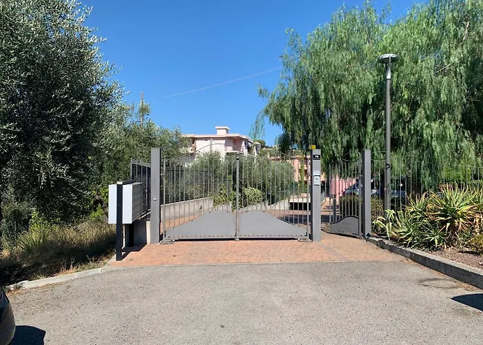 Casa Del Grillo Costarainera